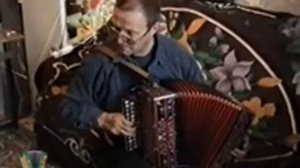 Играет гармонист виртуоз Николай Вавилов