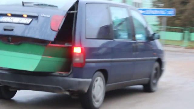Kražiuose nužudytos keturios moterys смотреть онлайн