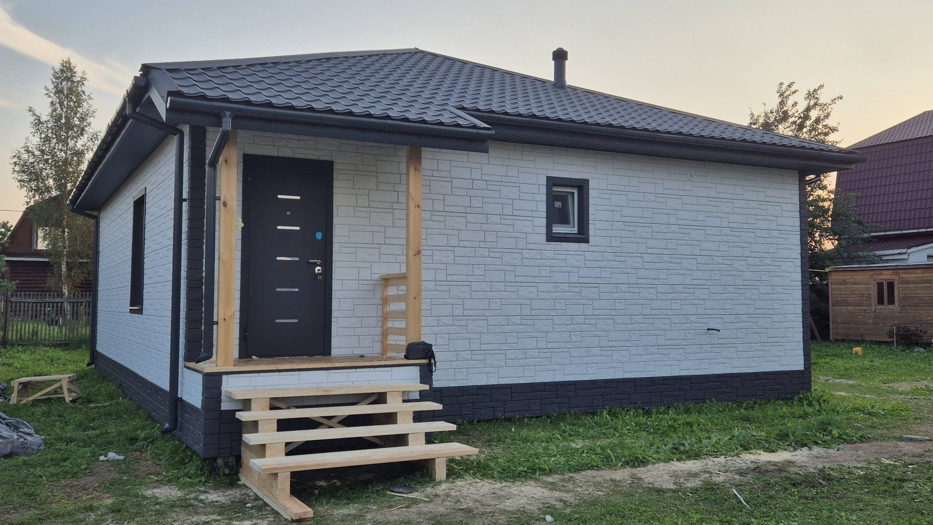 Видеоотзыв о строительстве каркасного дома 8.5х9.5 м. по индивидуальному проекту. смотреть онлайн