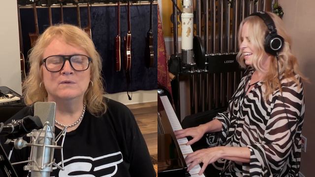 Vonda Shepard and Emily Saliers (Indigo Girls) - Baby, Don’t You Break My Heart Slow смотреть онлайн