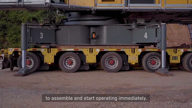 Liebherr - HS 8200 In Operation With Clamshell