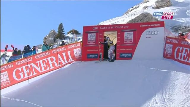 tina maze topless ---- NOT YOUR BUSINESS смотреть онлайн