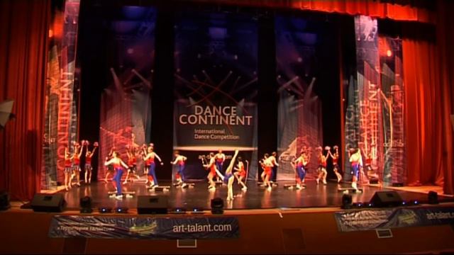 СПЕЦПРИЗ Dance Continent-2014 "Давай, Россия". Ансамбли "Улыбка" и "Ассорти" г. Йошкар-Ола. смотреть онлайн