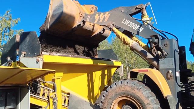 грунтосмеситель в работе производительность 200 тонн в час