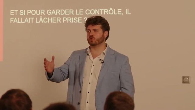 Et si pour garder le contrôle, il fallait lâcher prise ? | Alexandre Scappaticci | TEDxYnovLyon смотреть онлайн