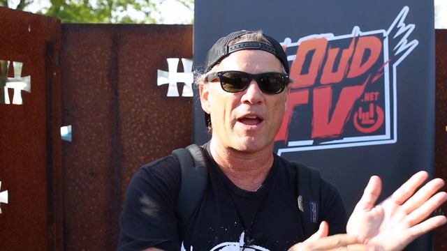 Interview with Whitfield Crane from from UGLY KID JOE at Hellfest 2022 for Rad Wings Of Destiny смотреть онлайн