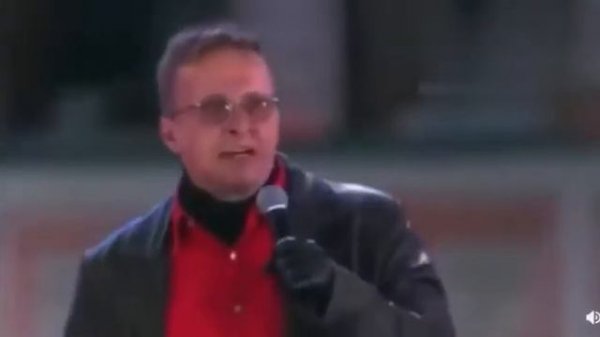 Речь Ивана Охлобыстина и одобряющие крики "сплоченной" толпы.