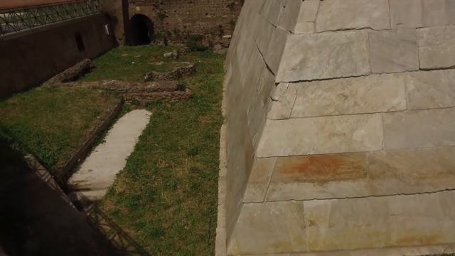 Пиранези рисовал правду, а фантазёры это историки. Реальная история на картинах художника руиниста смотреть онлайн