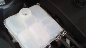 Замена антифриза и расширительного бачка Форд Фокус 2