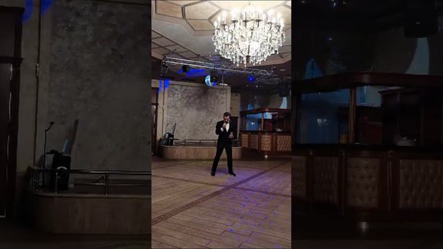 Владимир Кулишов поёт песню "Чёртово колесо" смотреть онлайн