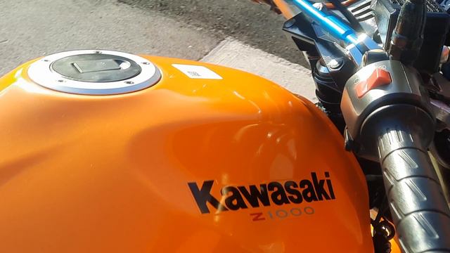 Обзор Kawasaki Z1000 кэнди орандж