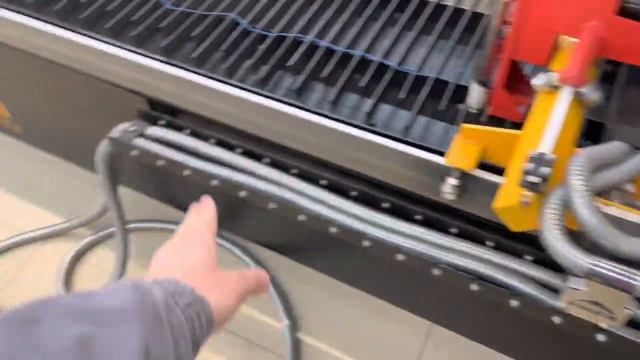 Хотите отдохнуть за 100$_ - толкните портал руками😀 смотреть онлайн