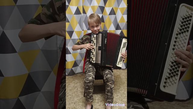 Гимн РФ на баяне