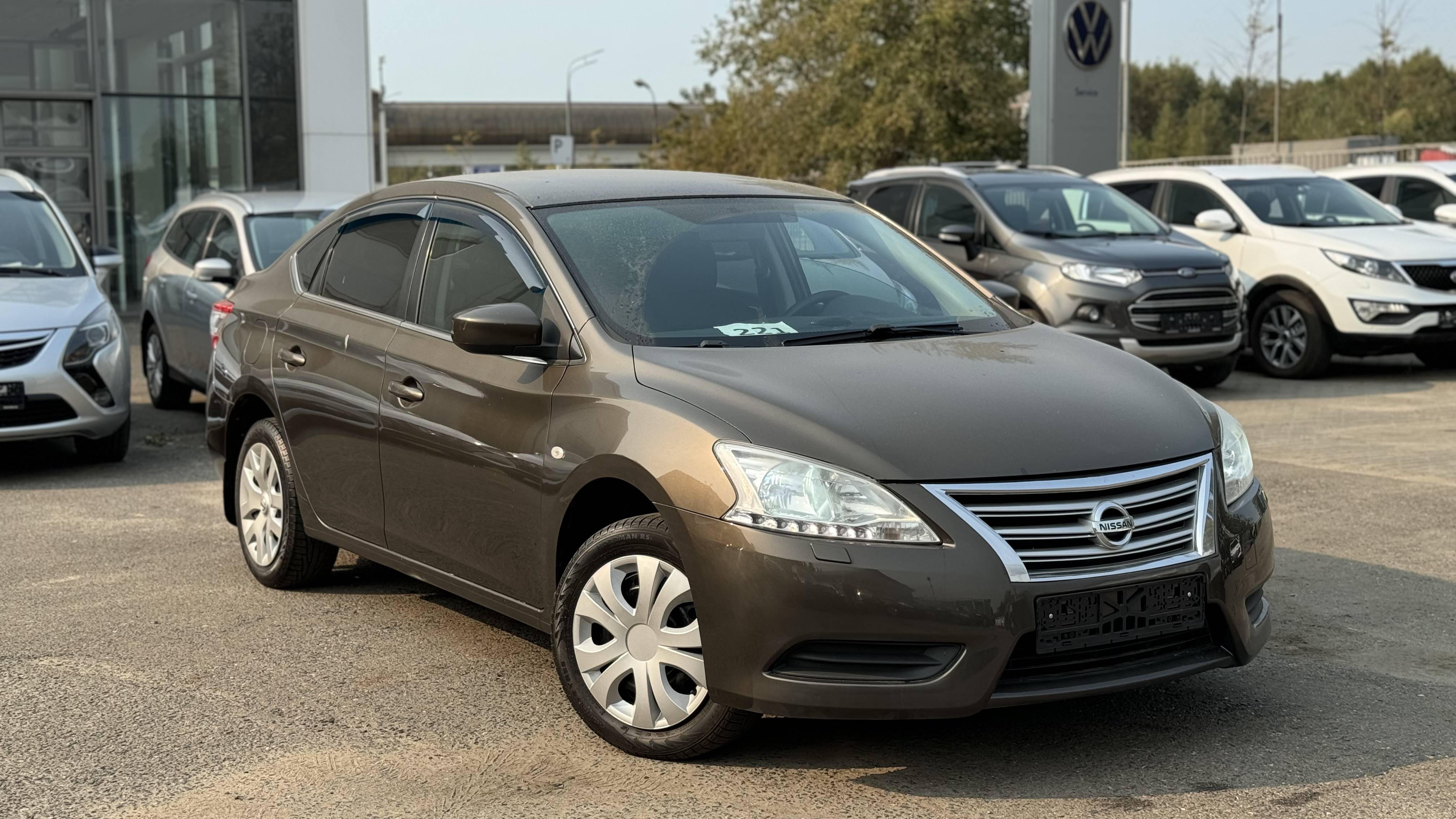 Nissan Sentra смотреть онлайн