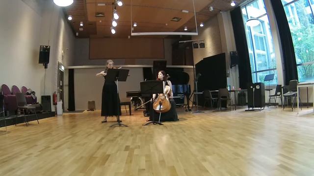 Lutoslawski Bucolica for Viola and Cello смотреть онлайн