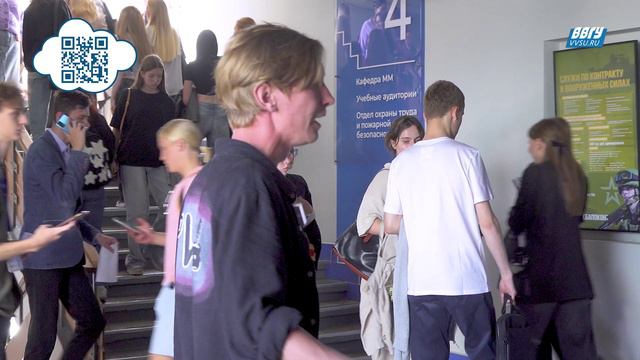 В стенах ВВГУ прошла ярмарка студенческих объединений смотреть онлайн