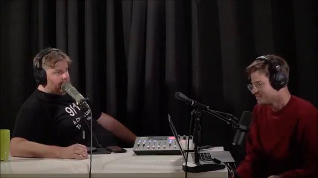 The Tim Dillon Show - Fake Business смотреть онлайн