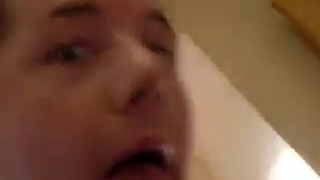 me scaring my auntie tina with the scary maze game hahahahaha смотреть онлайн