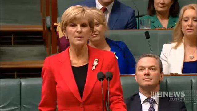 "I don't do regrets": Julie Bishop asked if she regrets denial of cash for turnbacks смотреть онлайн