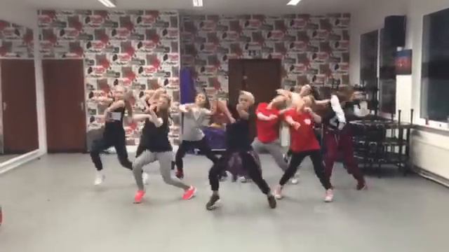 ALL ABOUT THAT BASS, MEGHAN TRAINOR (crysis remix) DANCE CHOREOGRAPHY смотреть онлайн