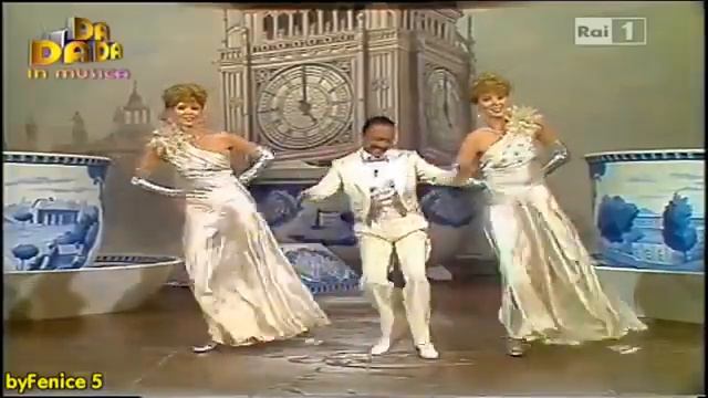 Harold Nicholas Performs With The Kessler Twins At Age 63!