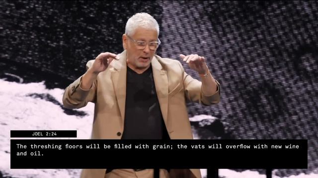 Restoring What's Been Lost in a Global Crisis - Louie Giglio смотреть онлайн