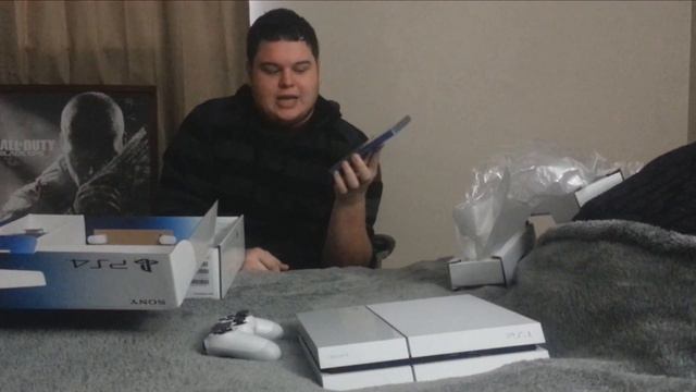 WHITE PS4 Unboxing! (Destiny LE Bundle) смотреть онлайн