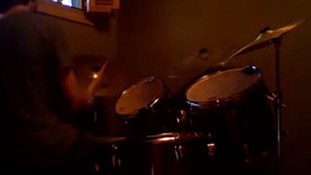 Re: Guns N' Roses--Don't Cry смотреть онлайн