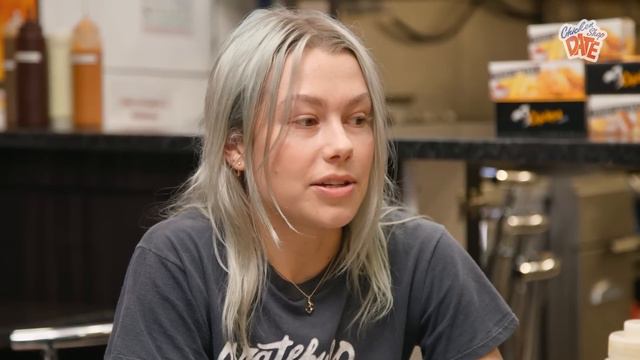 PHOEBE BRIDGERS | CHICKEN SHOP DATE смотреть онлайн