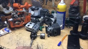 Хускварна 128R Если вы  ей  не понравились то она сделает всё ...что-бы отправить вас в дурку!)