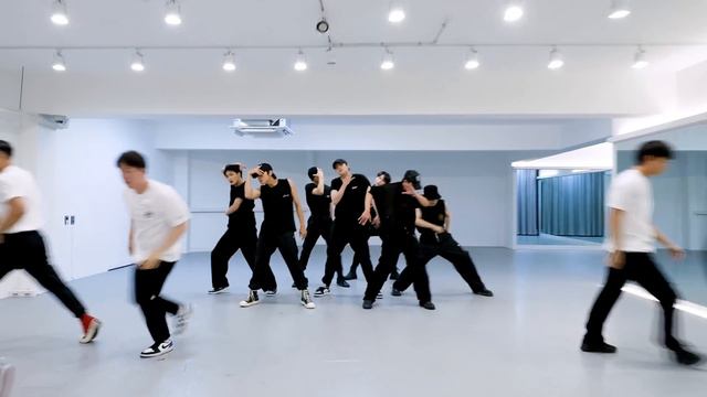 ATEEZ(l|0|EI) - 'Guerrilla' Dance Practice (MOVING ver.)#kpop #ateez #guerrilla #danceprac смотреть онлайн