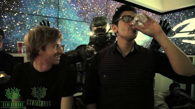 Halo 4 Release Party: Geniusmods @Microsoft Store смотреть онлайн