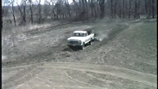 Hill-Billy Plow смотреть онлайн