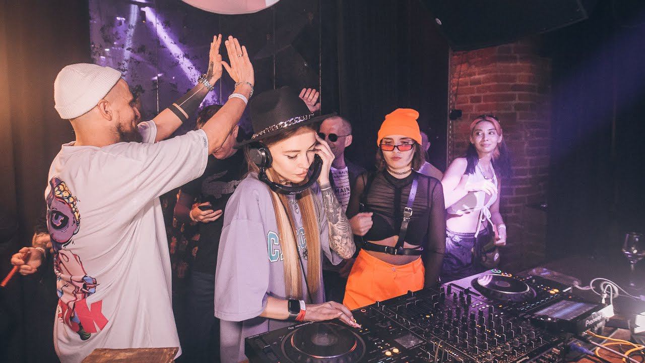 Natasha Wax & Sony Vibe - Anglichanin DJ Set @ TREFF8 CLUB (Tech House And Melodic Techno Mix)