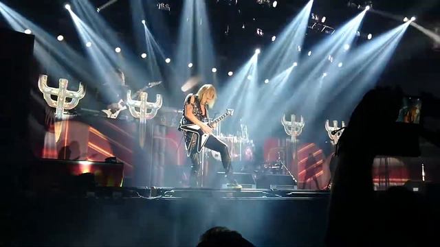 Judas Priest - Painkiller Solo - Live 19.06.18 Freiburg смотреть онлайн