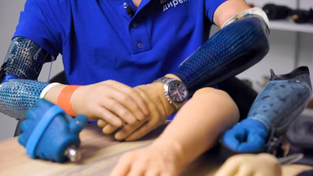 Бионические, тяговые, косметические и другие протезы. Все о протезах рук | INSTEP