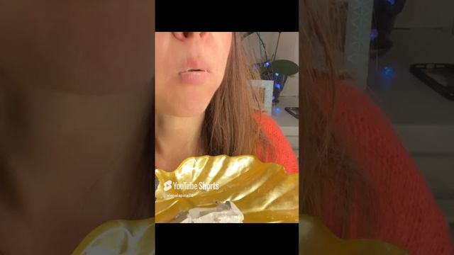 ASMR crunch of wet chalk_ мел Ватутин💦 #asmr #chalk #asmrsounds #crunchysounds #eatingsounds смотреть онлайн