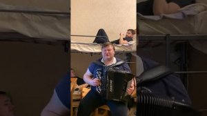 Песня «Помоги Господь» _Из глубокого запоя_ В плен взяла меня водка_.