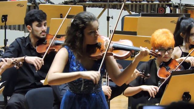 Schubert Rondo em Lá Maior_ Júlia Fernandes смотреть онлайн