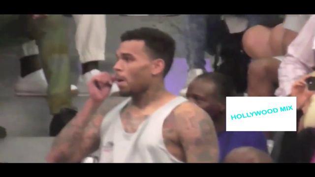 Justin Bieber Chris Brown Playing Basketball At BET Awards 2014 смотреть онлайн