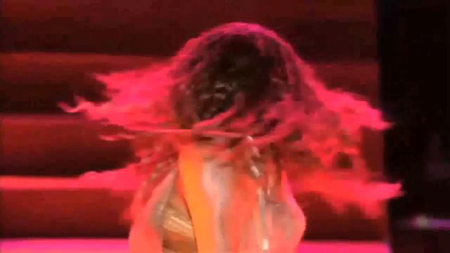 Hilary Duff - Play With Fire (Live) Dignity Tour смотреть онлайн