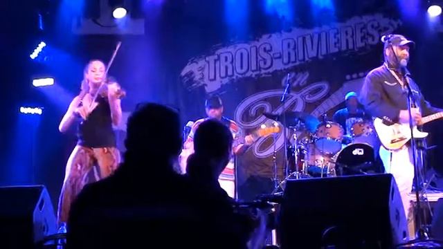 Otis Taylor & Anne Harris "Ten Million Slaves" Trois-Rivières en Blues 2014 смотреть онлайн