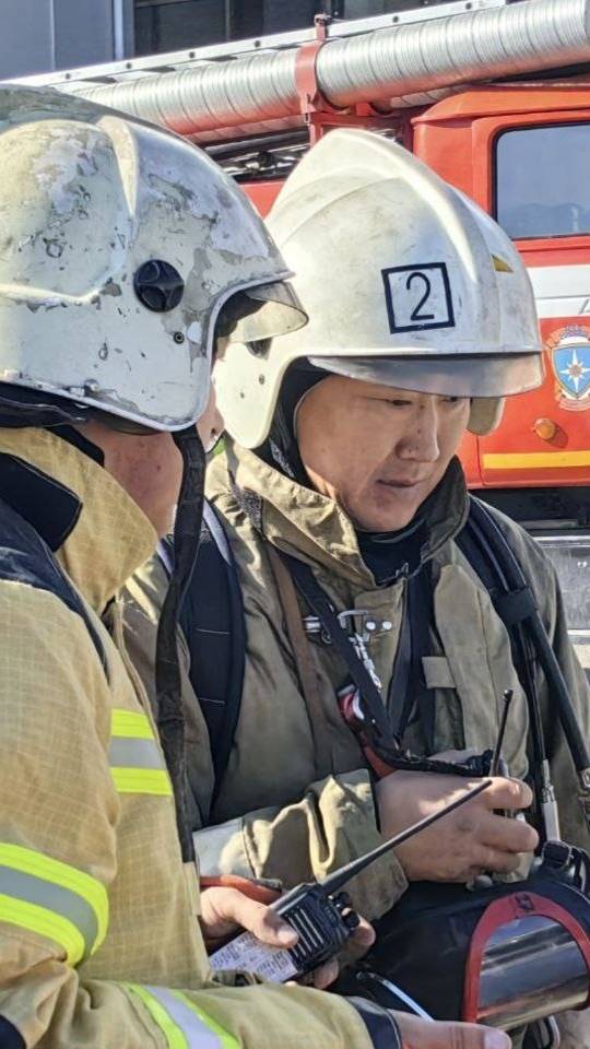 В Улан-Удэ тушили игровую комнату в торгово-развлекательном центре смотреть онлайн