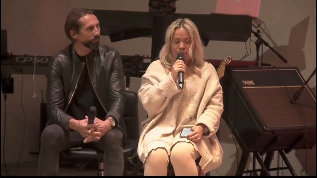 DIEVAS, MAMONA, PINIGAI / Pokalbiai finansų tema смотреть онлайн