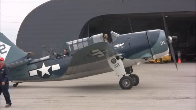 Curtiss-Wright SB2C Helldiver Navy Bomber смотреть онлайн