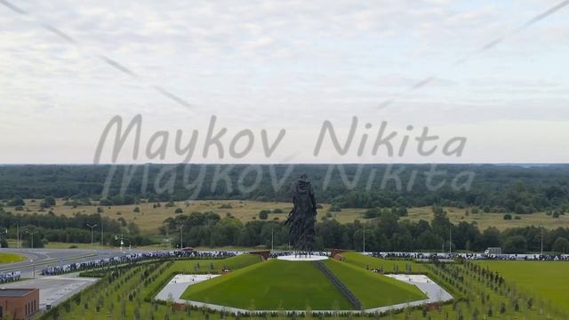 Dolly zoom. Rzhev, Russia. The Rzhev Memorial to the Soviet Soldier is dedicated to the memory of S смотреть онлайн
