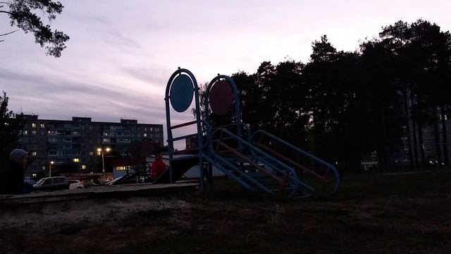 Обзор на наши приколы и как кидаю камни в горку смотреть онлайн