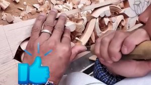 РЕЗЬБА ПО ДЕРЕВУ ОДНИМ НОЖОМ ОЧЕНЬ КРАСИВО,