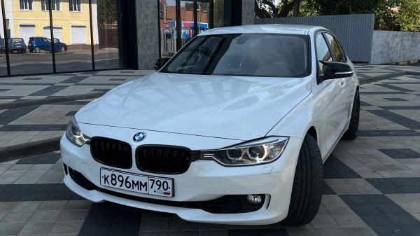 BMW 320i 2014