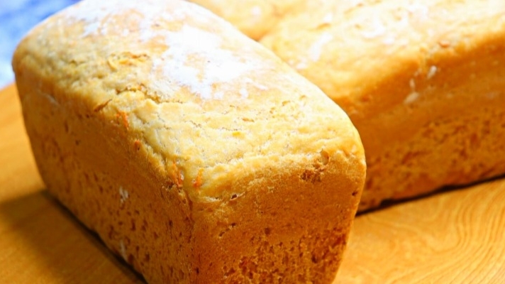 Простой рецепт морковного хлеба на молочной сыворотке